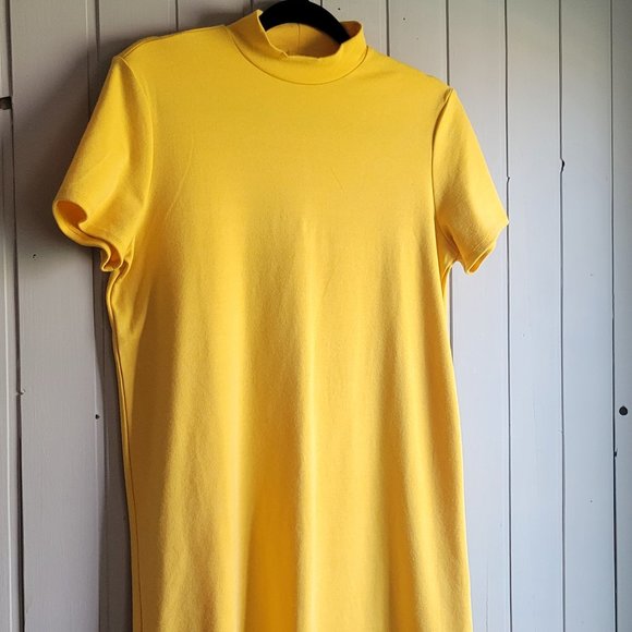 Forever 21 Sunny Tee Dress - Picture 2 of 6